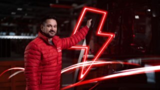 Linde Material Handling svojim strankam ponuja ustrezne energetske rešitve za njihove specifične potrebe.